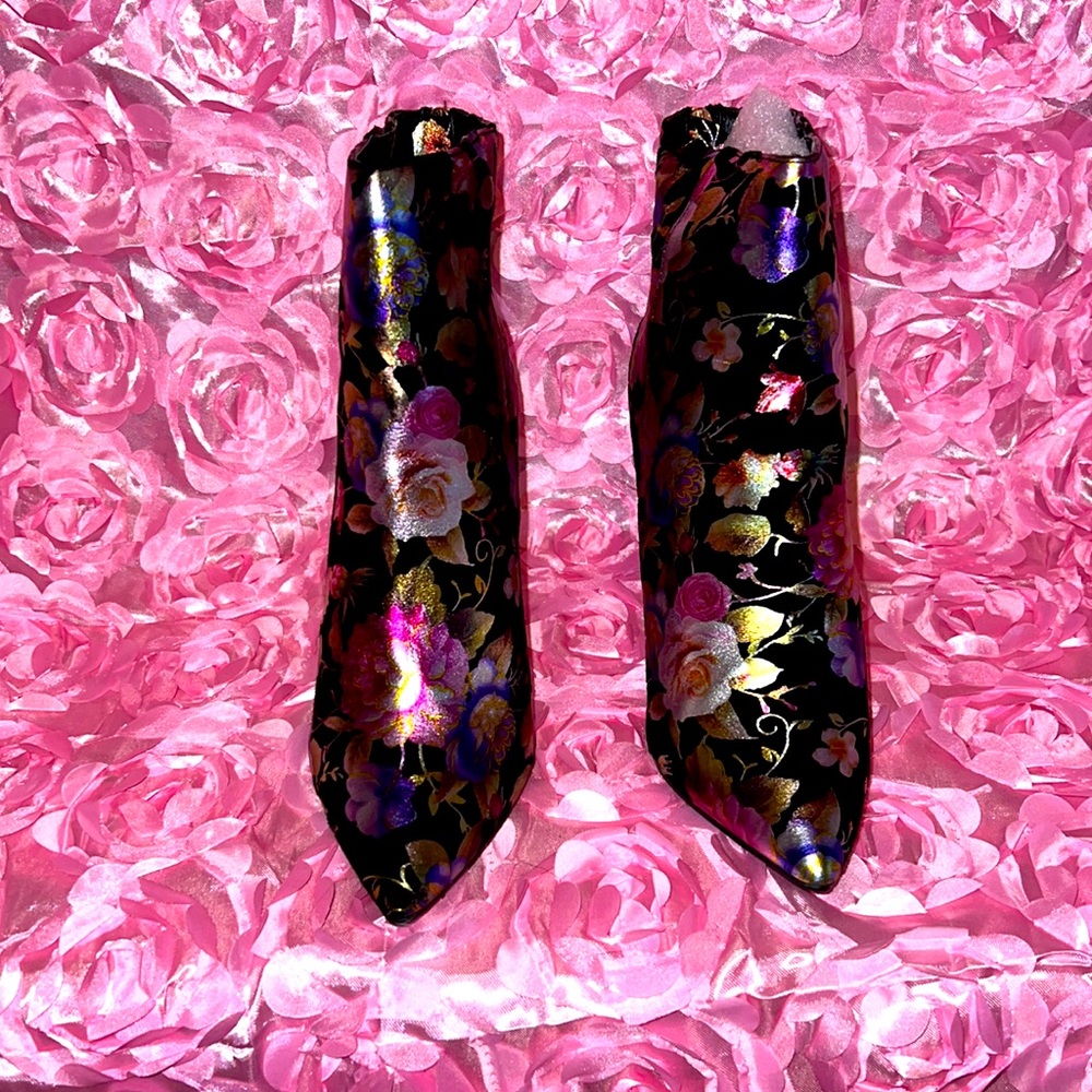 4 inch flower print ankle boot